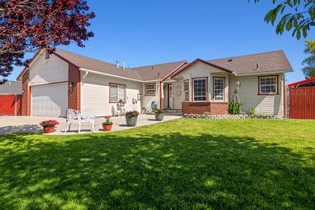 5651 LIBERTY AVE., Klamath Falls, Oregon 97603, USA