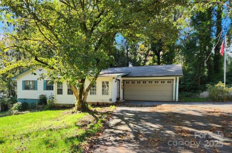 18 Peaceful Valley Lane, Flat Rock, NC 28731, USA