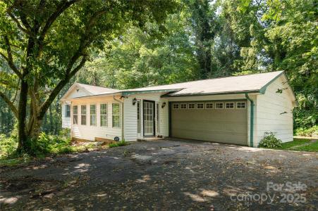 18 Peaceful Valley Lane, Flat Rock, 北卡罗来纳州 28731, 美国