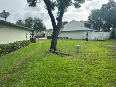 860 Crystal Lake Drive, Deerfield Beach, Флорида 33064, Соединенные Штаты