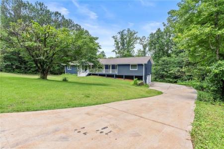 185 Lee Path, Acworth, Georgia 30102, USA