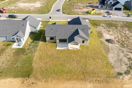 22174 Travertine Run, Woodburn, Indiana 46797
