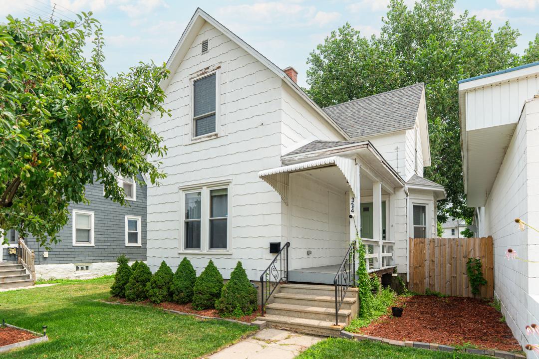 324 N 6th Street, Dekalb, イリノイ 60115, アメリカ合衆国