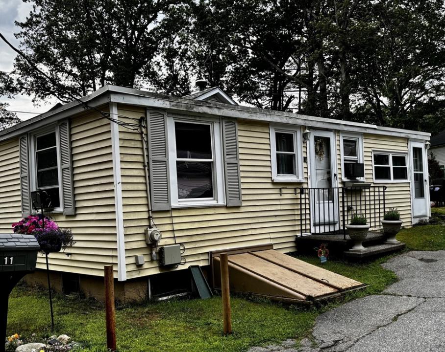 11 Old Andover Rd, North Reading, Massachusetts 01864