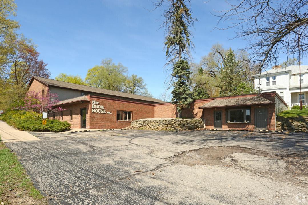 216 W Chicago Street, Jonesville, מישיגן 49250, ארצות הברית של אמריקה