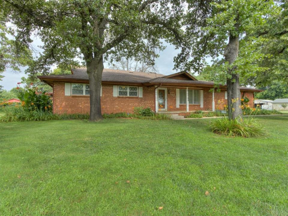 1501 S Avery Avenue, Midwest City, Oklahoma 73130, HOA KỲ