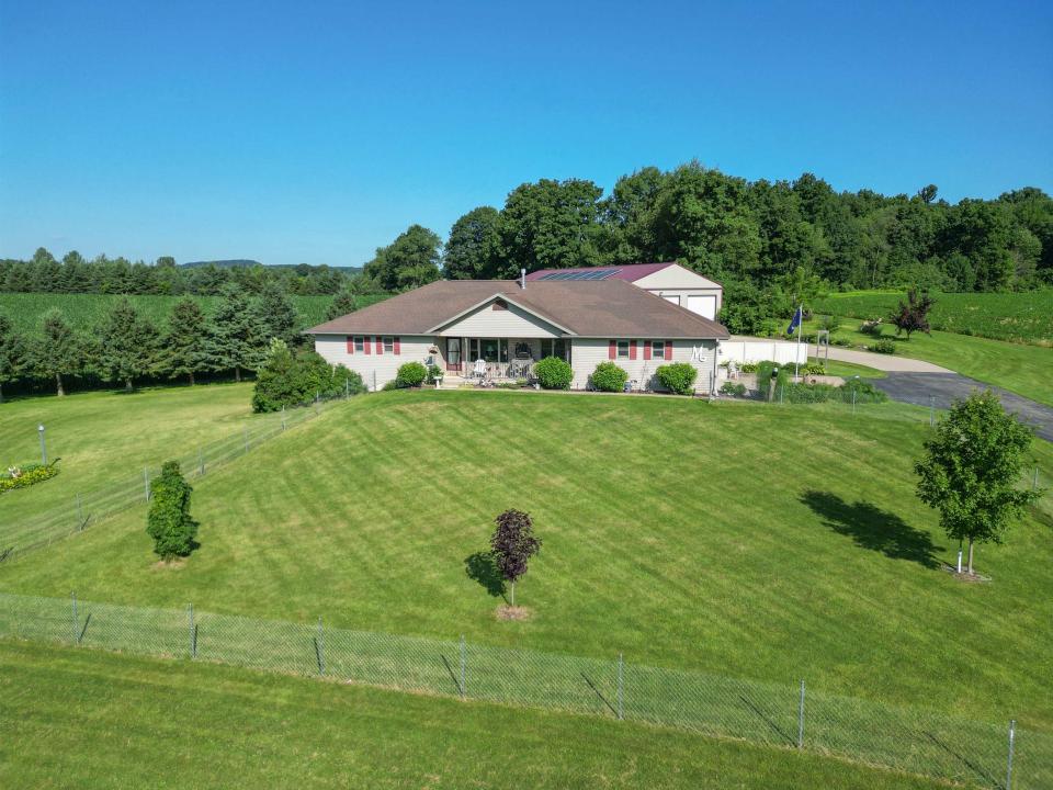 9307 County Road M, Tomah, Wisconsin 54660