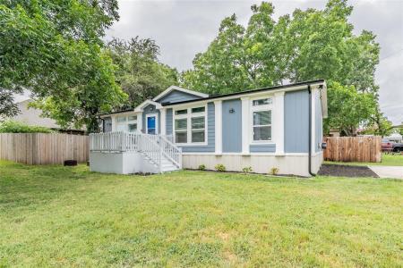 427 Grayson CT, Joshua, テキサス 76058, アメリカ合衆国