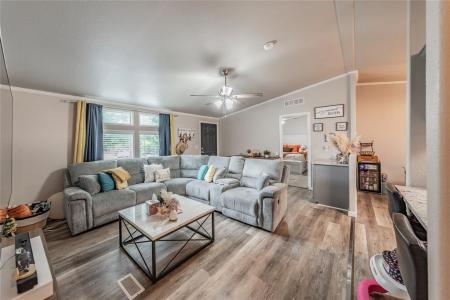 427 Grayson CT, Joshua, テキサス 76058, アメリカ合衆国