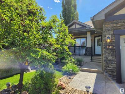 645 CANTOR LANDING LD SW, Edmonton, Alberta T6W 0V6, Canada
