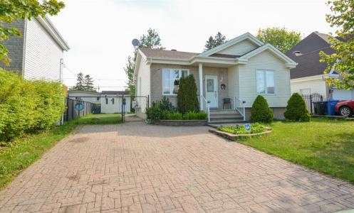 60 Rue Melba, Châteauguay, Québec J6J 5Z4, Canada