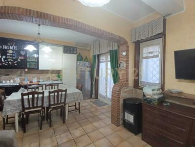Via Santa Caterina, San Pietro Clarenza, Sicilia 95030, Italia