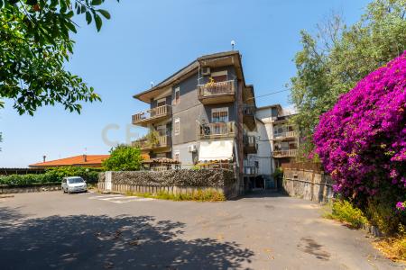Via Madonna delle Lacrime, San Giovanni La Punta, Sicilia 95037, İtalya