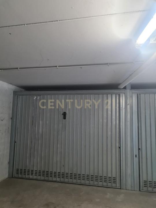 Via Caterino Davila, Verona, Veneto 37132, Italia