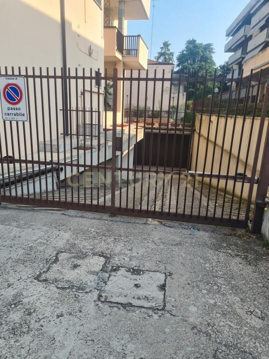Via Unità d'Italia, Verona, Veneto 37132, Itália