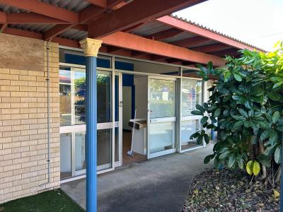 3 and 4/25 Queens Road, Scarness, QLD 4655, Austrália