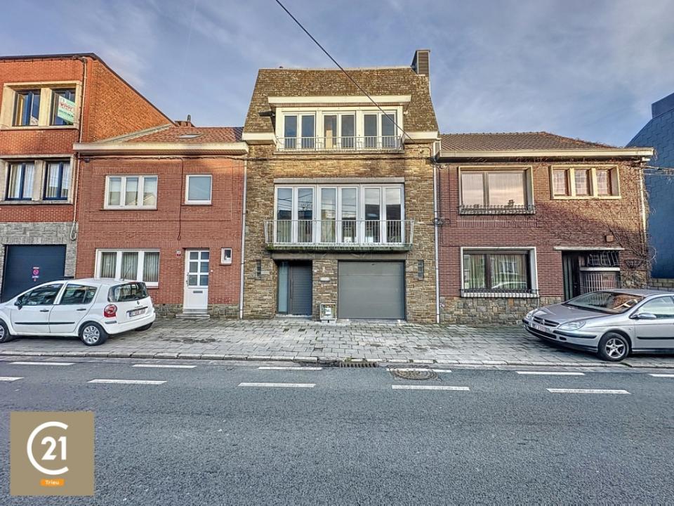 Avenue du Centenaire 306, Charleroi, 6061, 比利时