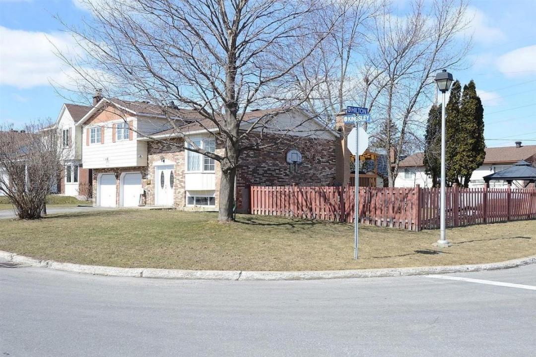 62  Rue Kingsley, Dollard-Des Ormeaux, Quebec H9B 2K9, Canadá