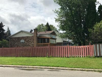 62  Rue Kingsley, Dollard-Des Ormeaux, Quebec H9B 2K9, Canadá