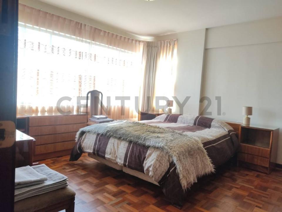Av. Arce edificio Cobija-Calama depto 901 , La Paz, La Paz 00001, Bolivia