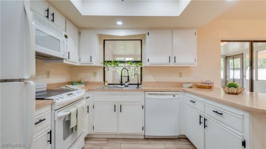 1618 SE 12th Street, Cape Coral, Florida 33990, USA