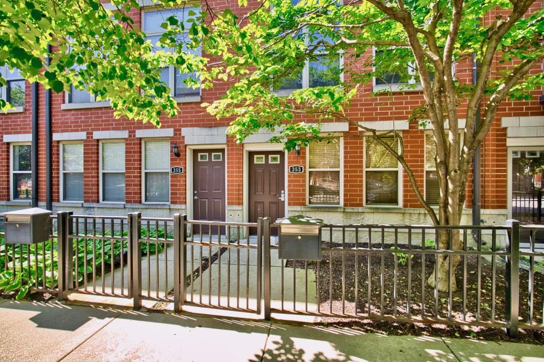 353 E Eastgate Place, Chicago, Illinois 60616, HOA KỲ