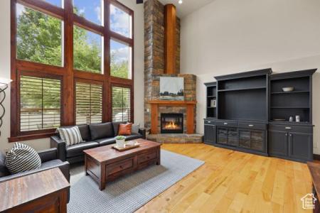 4048 W IVY AVE, Mountain Green, Utah 84050