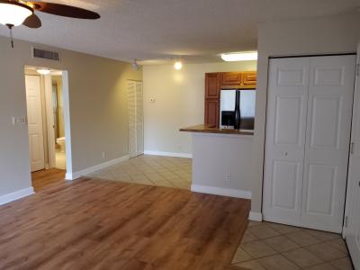 801 Lyons Road #19-101, Coconut Creek, Floride 33063, États-Unis