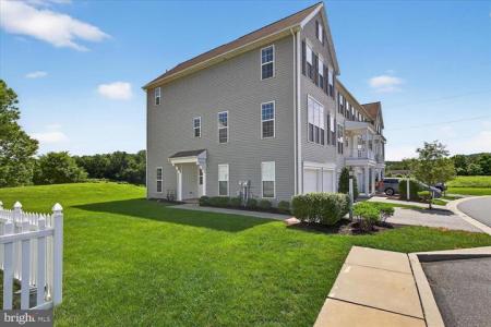 560 Fawn Lane, Hummelstown, Pennsylvania 17036