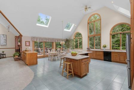 103 Burnt Meadow Rd, Ringwood, New Jersey 07456
