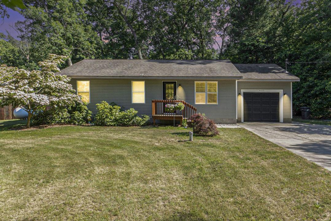 405 W Baker Rd, Twin Lake, Michigan 49457, États-Unis