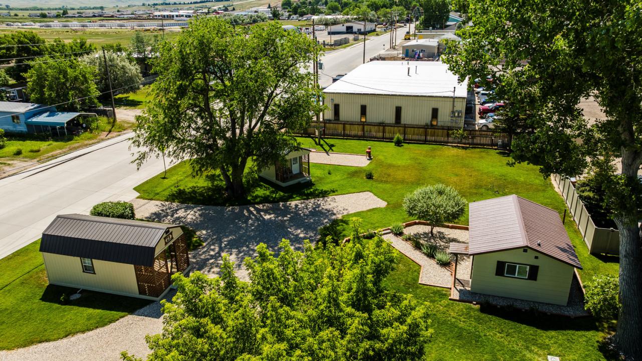 195 Pine Street, Buffalo, Wyoming 82834, USA