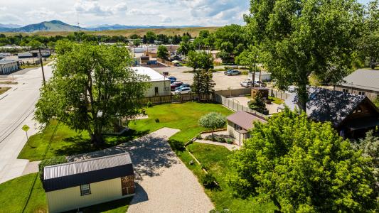 195 Pine Street, Buffalo, Wyoming 82834, USA