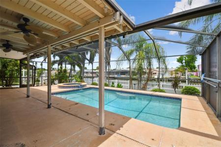 3921 Eden Roc Cir, Tampa, Флорида 33634, Соединенные Штаты