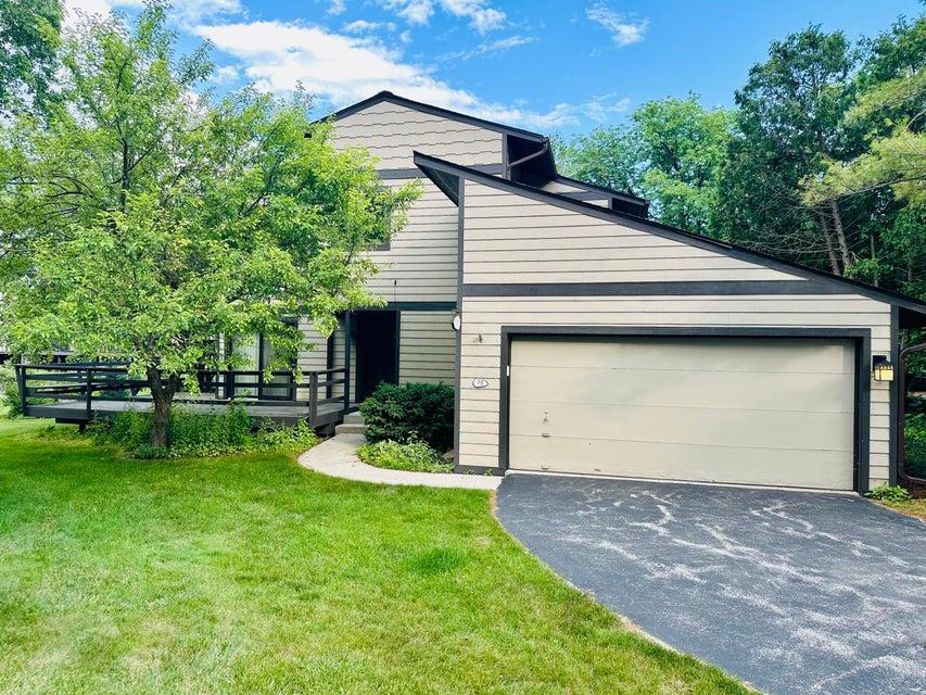 75 Point Elkhart Dr., Elkhart Lake, Wisconsin 53020