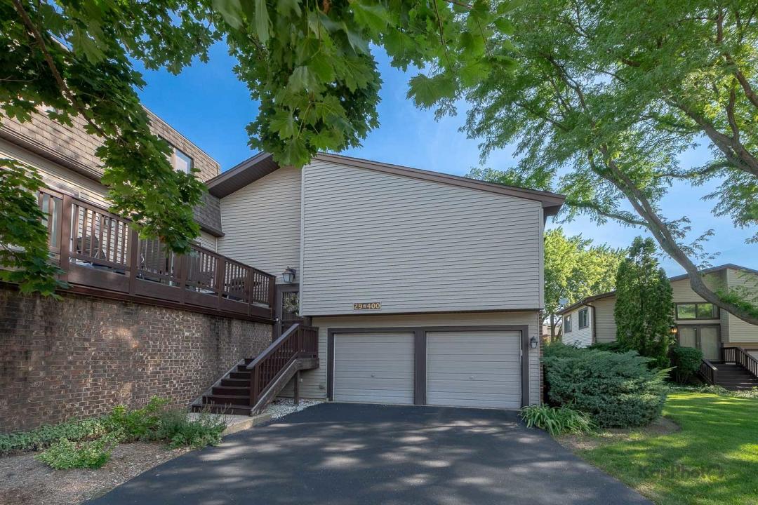 29W400 Thornwood Lane, Warrenville, Illinois 60555, Stati Uniti