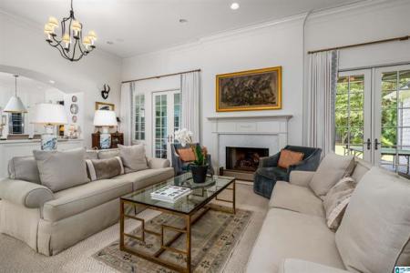 11 W Montcrest Drive, Mountain Brook, 阿拉巴马州 35213, 美国