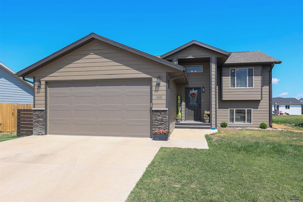 668 Valor Court, Box Elder, Dakota Du Sud 57719, États-Unis