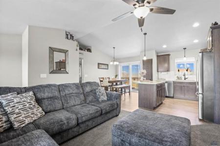 668 Valor Court, Box Elder, Dakota Du Sud 57719, États-Unis