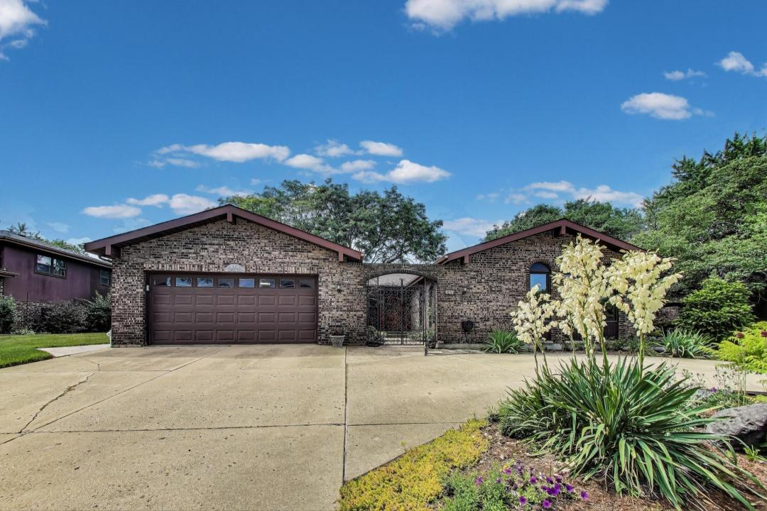 414 N Wolf Rd, Des Plaines, 伊利諾州 60016, 美國