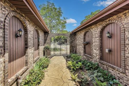 414 N Wolf Rd, Des Plaines, 伊利諾州 60016, 美國