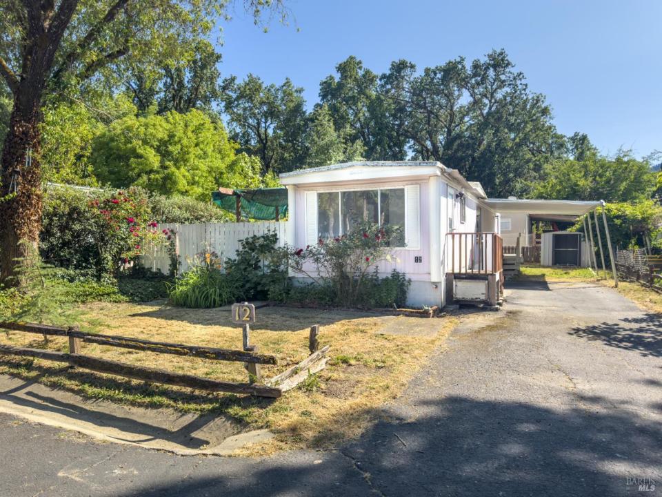 19401 Walker Road #12, Willits, 加州 95490, 美國