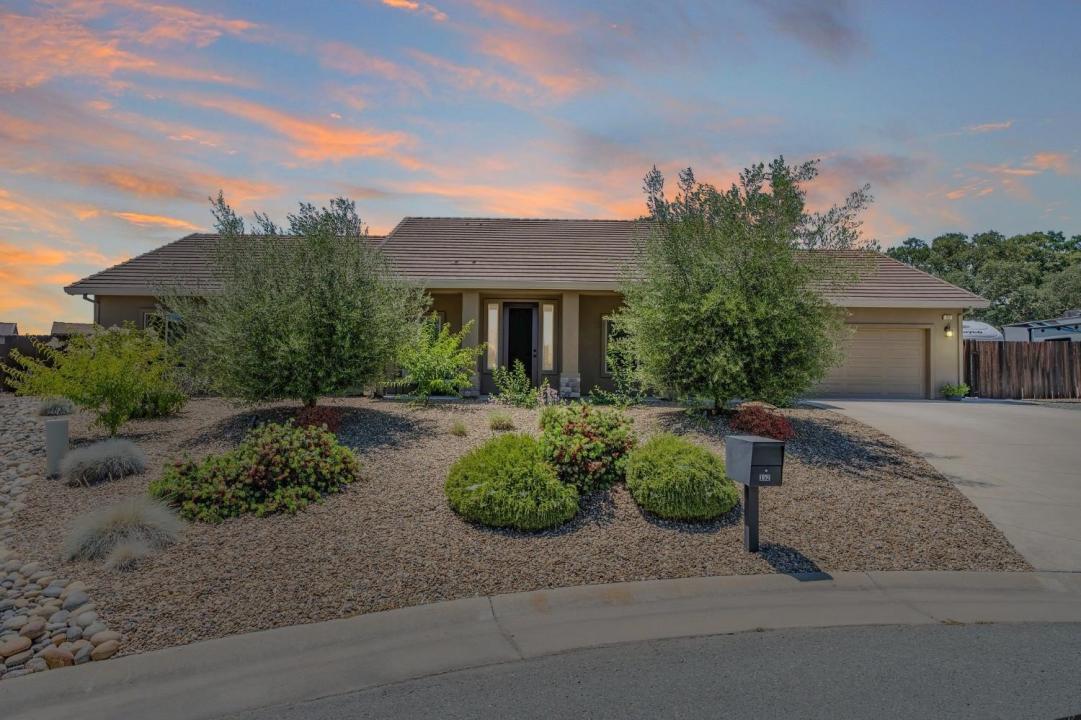 152 Robin Wood Place, Valley Springs, California 95252