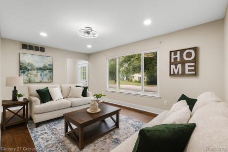 6262 Garden Ct, Warren, Michigan 48091