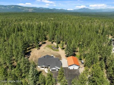 388 Wyatt Ln, Spirit Lake, Idaho 83869