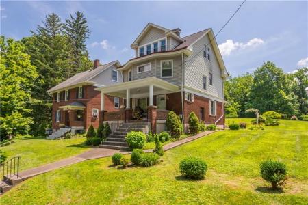 7 Walnut Ave, Carnegie, Pennsylvania 15106, USA