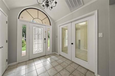 100 Spring Oak Street, Lacy Lakeview, Texas 76705