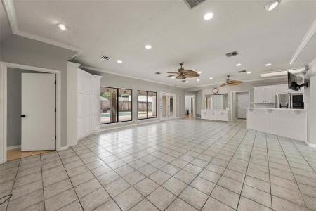 100 Spring Oak Street, Lacy Lakeview, Texas 76705
