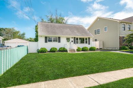 14 Crocus Court, West Babylon, Nova Iorque 11704, Estados Unidos