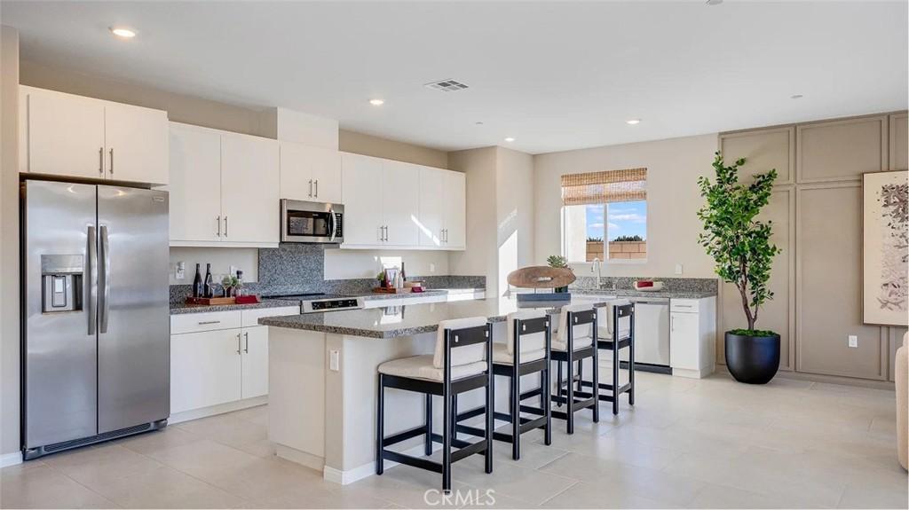 7599 Taylor Avenue, Hesperia, California 92345, Stati Uniti